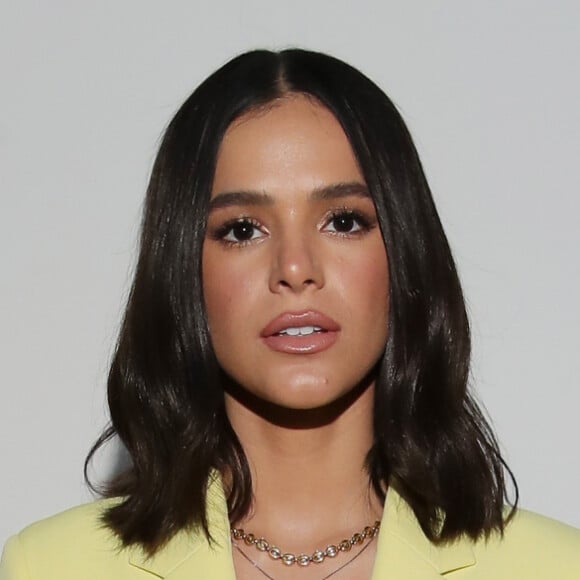 Bruna Marquezine apoia Nordeste por tragédia ambiental em praias, é alvo de críticas e se posiciona na web nesta segunda-feira, dia 21 de outubro de 2019