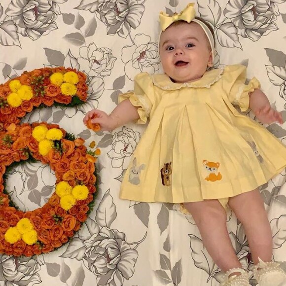Liz, filha Thaeme Mariôto e Fábio da Lua, completou 6 meses em outubro de 2019