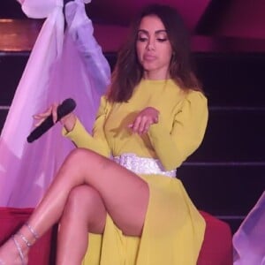 Anitta e Marília Mendonça lançaram a primeira parceria das duas no Palco do Prêmio Multishow 2019