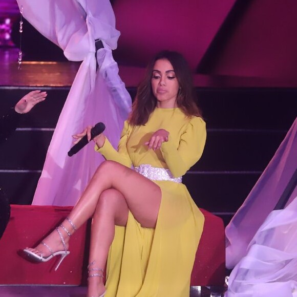 Anitta e Marília Mendonça lançaram a primeira parceria das duas no Palco do Prêmio Multishow 2019