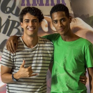 Guga (Pedro Alves) e Serginho (João Pedro Oliveira) são hostilizados e agredidos na novela 'Malhação: Toda Forma de Amar'