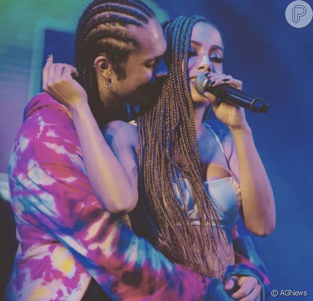 Anitta tem romance com Vitão revelado por cantor: 'Não ...