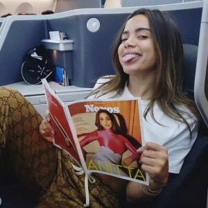 Anitta vai lançar só música em português até o fim de 2020