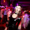 Laura Neiva foi à festa Vale Night vestida de Mulher Gato
