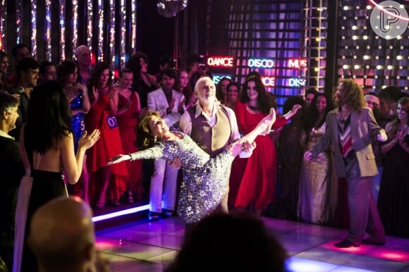 Vicente (Francisco Cuoco) e Madalena (Betty Faria) dançaram juntos no concurso de da discoteca, em 'Boogie Oogie'