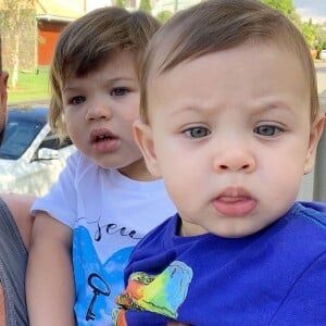 Gusttavo Lima levou os filhos, Gabriel e Samuel, para fazenda