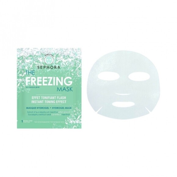 A The Freezing Mask, da Sephora, é feita de hidrogel azul-gelo com efeito tónico de gelo, e contém eucalipto e extrato de mentol em sua composição. Custa R$34 no site da marca