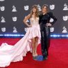 Kany Garcia and Jocelyn Trochez usam vestido com cauda generosa e macacão brilhoso o Grammy Latino, nesta quinta-feira, dia 14 de novembro de 2019