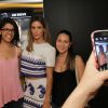 Deborah Secco lança filme 'Boa Sorte' em São Paulo e aposta em look descolado