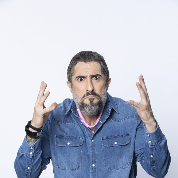 Marcos Mion mostra estar chateado por acidente de Gugu Liberato ao vivo na 'Fazenda' nesta quinta-feira, dia 21 de novembro de 2019