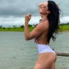 Graciele Lacerda colocou o corpo impecável para jogo em foto na web