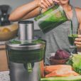 Dieta detox: sucos verdes são bem-vindos no pós-ceia para 'limpar' o organismo