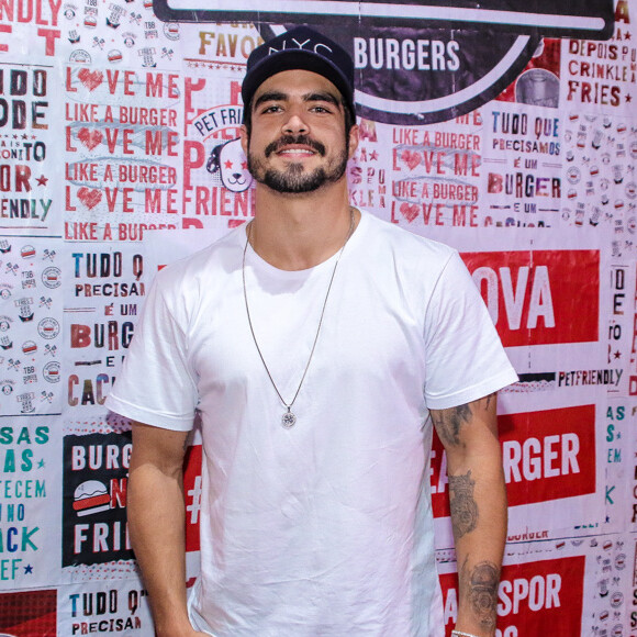 Caio Castro evita falar sobre vida amorosa em vídeo com Giovanna Ewbank neste sábado, dia 23 de novembro de 2019