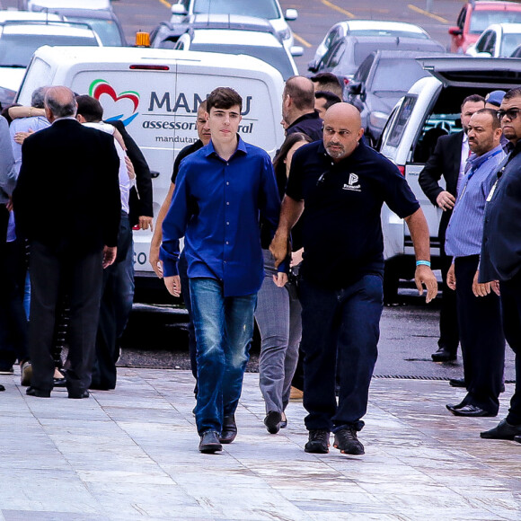 Filho de Gugu Liberato, João Augusto conversou com apresentador Luiz Bacci