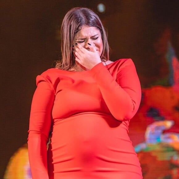 Marília Mendonça se emocionou em último shows antes de pausa