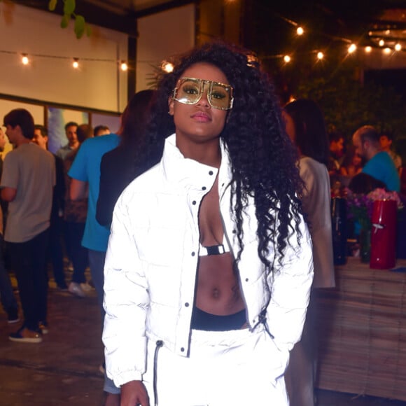 MC Rebecca relembra primeiro encontro com Nakagima: 'A gente já se conhecia de uma festa da Anitta, demos a sorte de nos encontrar no programa'