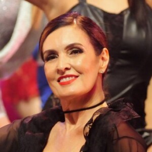 Fátima Bernardes fez a tradicional apresentação de dança da escola Carlota Portela em teatro da UERJ neste sábado, 7 de dezembro de 2019