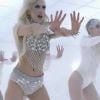 Quem também é sensual em algumas coreografias é Lady Gaga. Na música 'Bad Romance' a dança virou sucesso