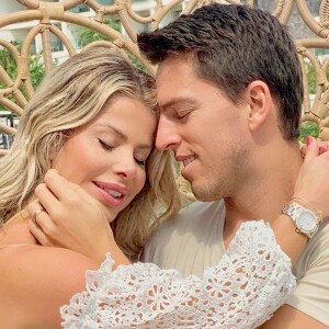 Karina Bacchi e Amaury Nunes se casaram em uma cerimônia em Alagoas, em 2018