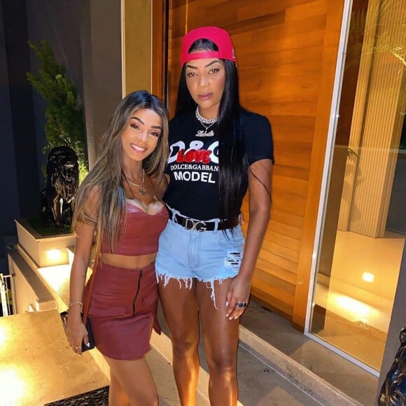 Ludmilla e Brunna Gonçalves possuem tatuagem como símbolo do amor das duas