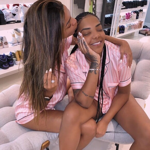 Ludmilla se declara para a namorada, Brunna Gonçalves, em aniversário: 'Minha pessoa preferida'