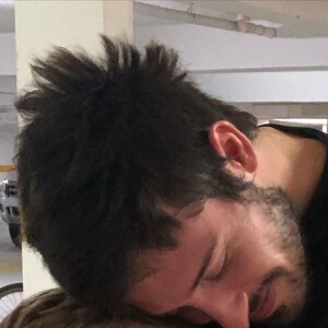 Marido de Carol Dantas, Vinicius Martinez questiona a influenciadora ao ver fotos dos filhos: 'Por que não recebo?'