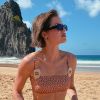 Moda praia: Agatha Moreira usa biquíni com estampa de poá em viagem de ano novo