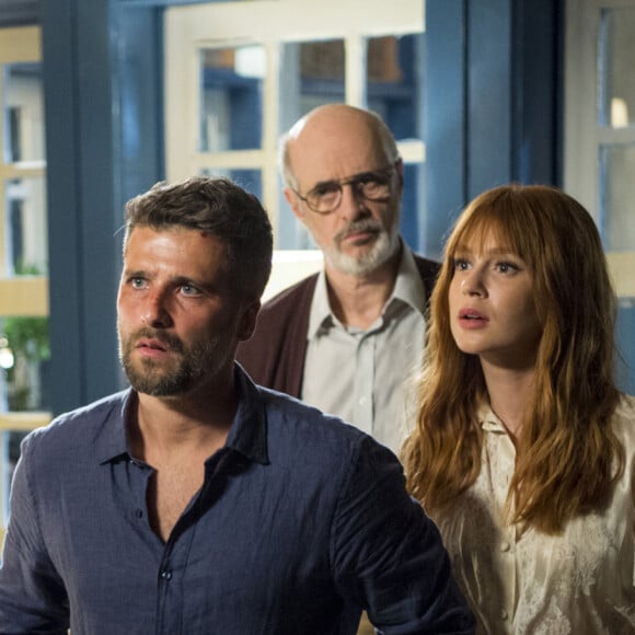 Marina Ruy Barbosa fez par romântico com Bruno Gagliasso em 'O Sétimo Guardião'