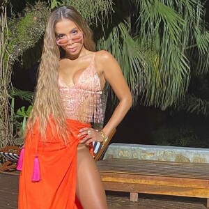 Anitta indicou que usaria o look em novo trabalho: 'Mais um dia de job'
