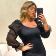 Marília Mendonça usa vestido trendy em gravação do DVD do namorado, Murilo Huff, nesta quarta-feira, dia 15 de janeiro de 2020