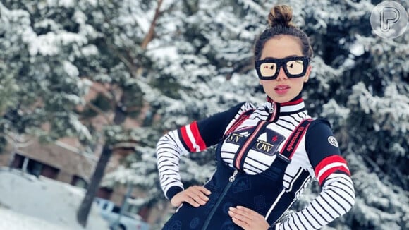 Anitta aposta em looks inspiração em viagem na neve. Confira as fotos!