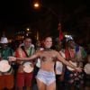 Paolla Oliveira participa de ensaio de rua da Grande Rio, em Duque de Caxias