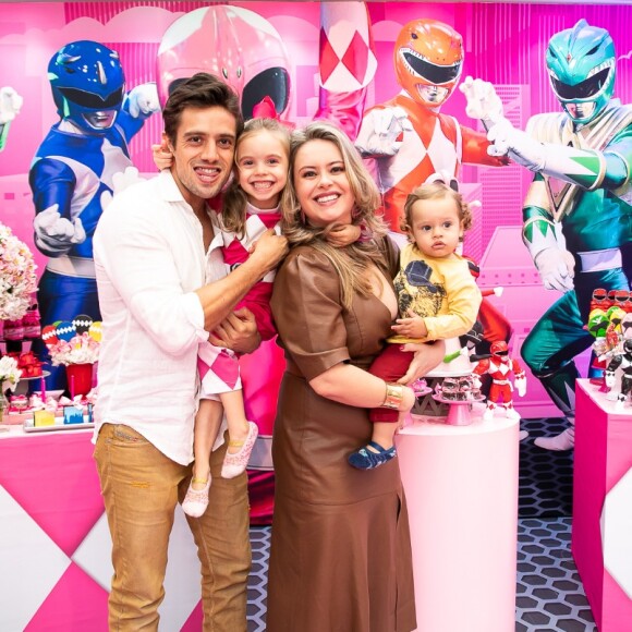 Mariana Bridi opinou sobre os comentários que recebe na web em fotos de biquíni