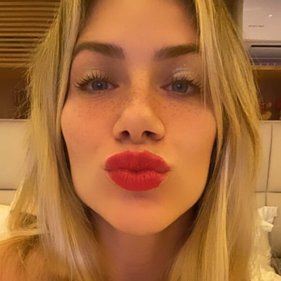 Giovanna Ewbank mostrou maquiagem feita pela filha, Títi