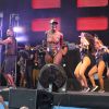 Iza se diverte com os fãs em show no 'Verão Tim', no Rio de Janeiro, em 09 de fevereiro de 2020