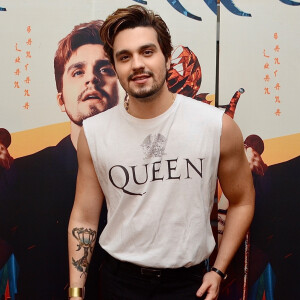 Luan Santana posa com a mãe e beleza dela ganha elogios de famosos nesta terça-feira, dia 11 de fevereiro de 2020