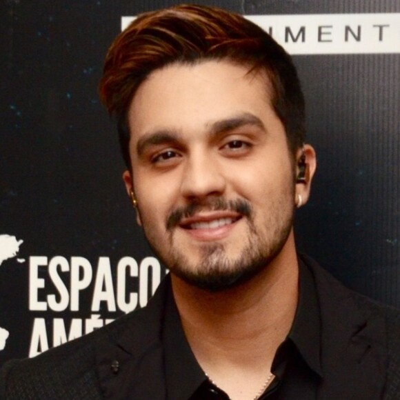 Luan Santana se declarou para a mãe, Marizete, no aniversário dela: 'Minha mãe, meu tudo, feliz aniversário! Te amo'