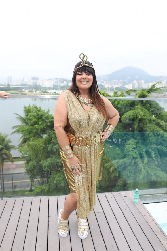 Fabiana Karla usou fantasia inspirada em Cleópatra para o Bloco da Preta, no Rio de Janeiro, neste domingo, 16 de fevereiro de 2020