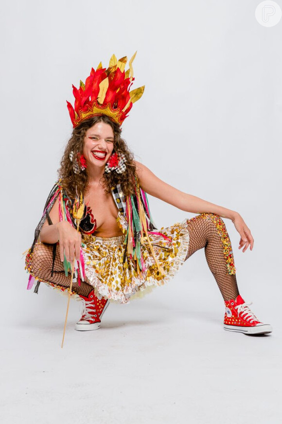 Carnaval 2020:Bruna Linzmeyer exibe look da coleção de Isabela Capeto