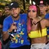 Neymar causou polêmica no Carnaval de 2019 ao curtir Sapucaí com Anitta