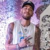 Neymar manda recado nas redes sociais: 'É com uma imensa felicidade que estarei desfalcando o carnaval de 2020. É isso mesmo! Dessa vez não terá polêmica'