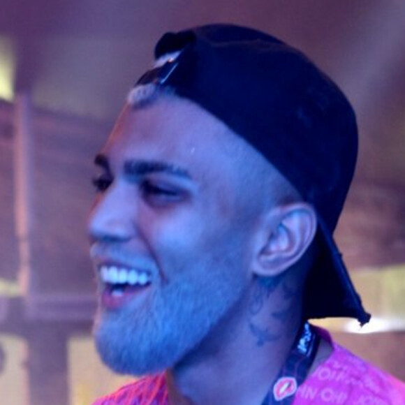 Gabigol deixou a Sapucaí com Bruna Griphao, revela a colunista Fábia Oliveira, neste domingo de carnaval, 23 de fevereiro de 2020