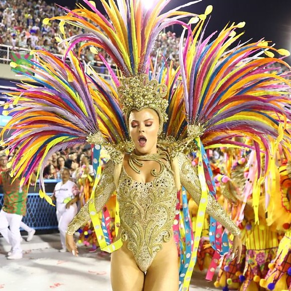 Luisa Sonza arrasou em sua estreia na Sapucaí neste carnaval, 24 de fevereiro de 2020