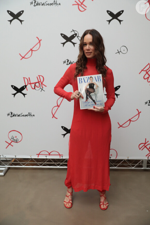 Mariana Ximenes estrelou a capa da Harper's Bazaar com a campanha