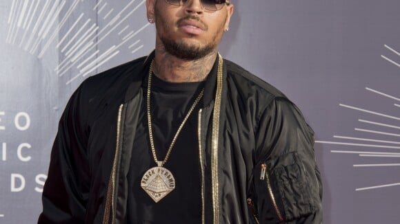 Chris Brown tem pena aumentada em caso de agressão contra Rihanna