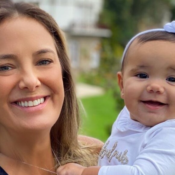 Filha mais nova de Ticiane Pinheiro encanta em foto de mesversário