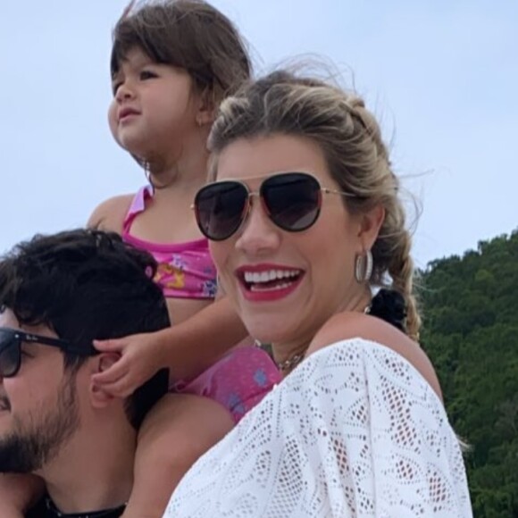 Cristiano ficou animado ao ver a filha mais velha, Pietra, o conscientizando sobre a limpeza das mãos