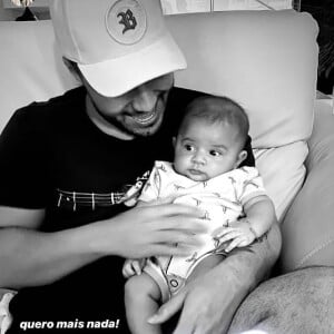 Filho de Marília Mendonça é comparado ao pai em foto: 'Xerox do Murilo'