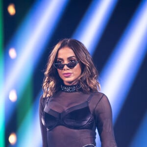 Anitta lamneta cancelamento de festa: 'Hoje acordei um pouco triste porque está chegando meu aniversario e, normalmente, faço aquela festa para muita gente'