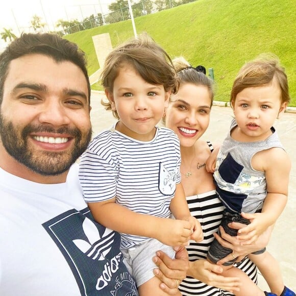 Gusttavo Lima e Andressa Suita exibem momento fofo a dois em vídeo